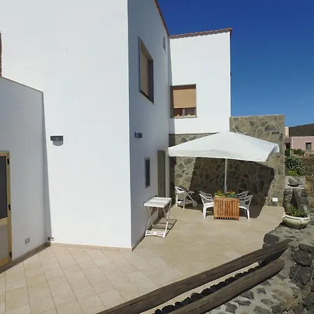 Venere House * Pantelleria